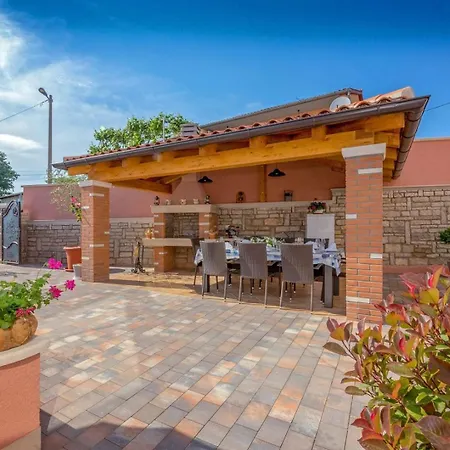 Petra By Villsy Villa Kaštelir