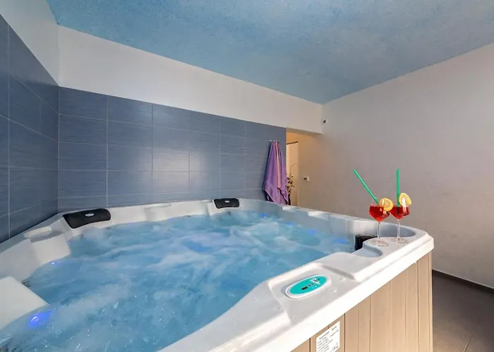 Villa Petra By Villsy