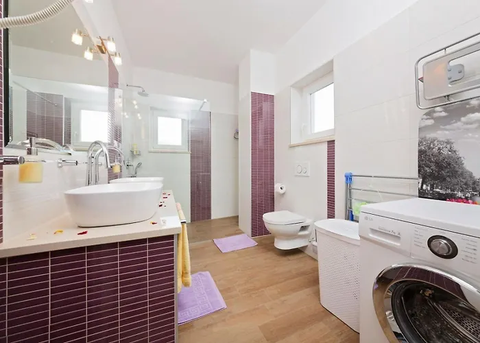 Petra By Villsy * Kaštelir