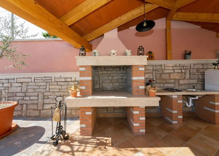 Villa Petra By Villsy *