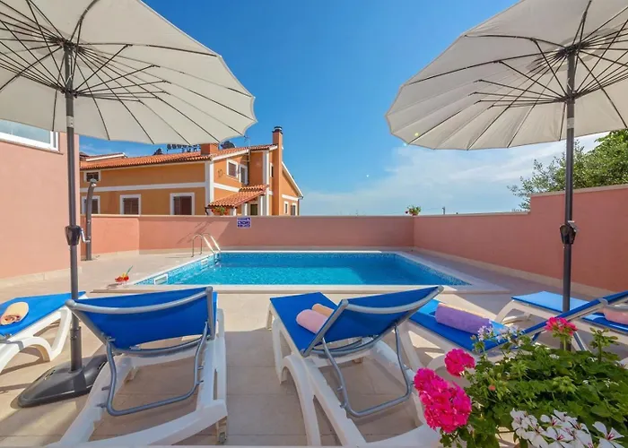 Villa Petra By Villsy *