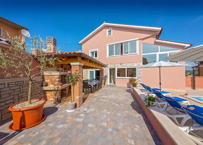 Petra By Villsy * Kaštelir